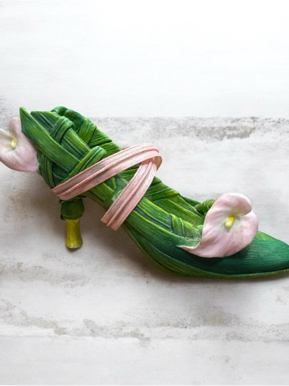 Just the Right Shoe by Raine collectible figurine titled "Calla Lily" from 1999.